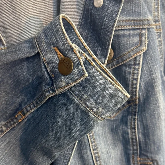 LOFT Classic Blue Jean Jacket - Picture 3 of 7